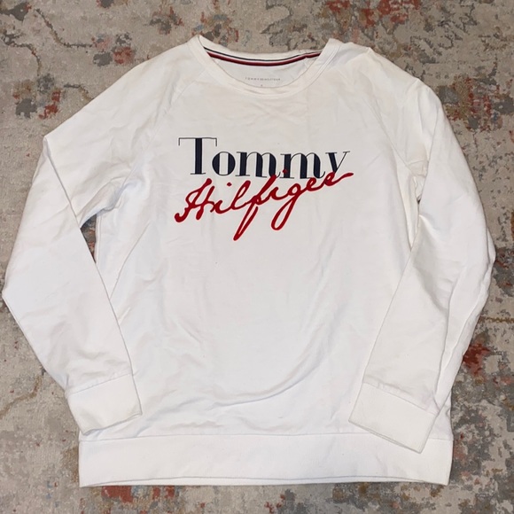 Tommy Hilfiger White Pull over - Picture 1 of 3